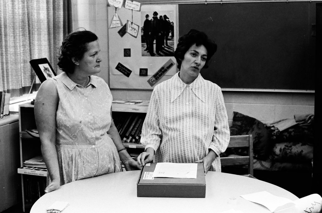 Latin American families at St. Pius School - William (Bill) Deluga for Chicago Sun-Times