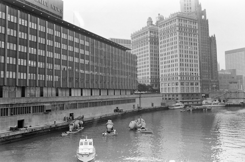 River Parade at the Lakefront Festival - Larry Nocerino for Chicago Sun-Times