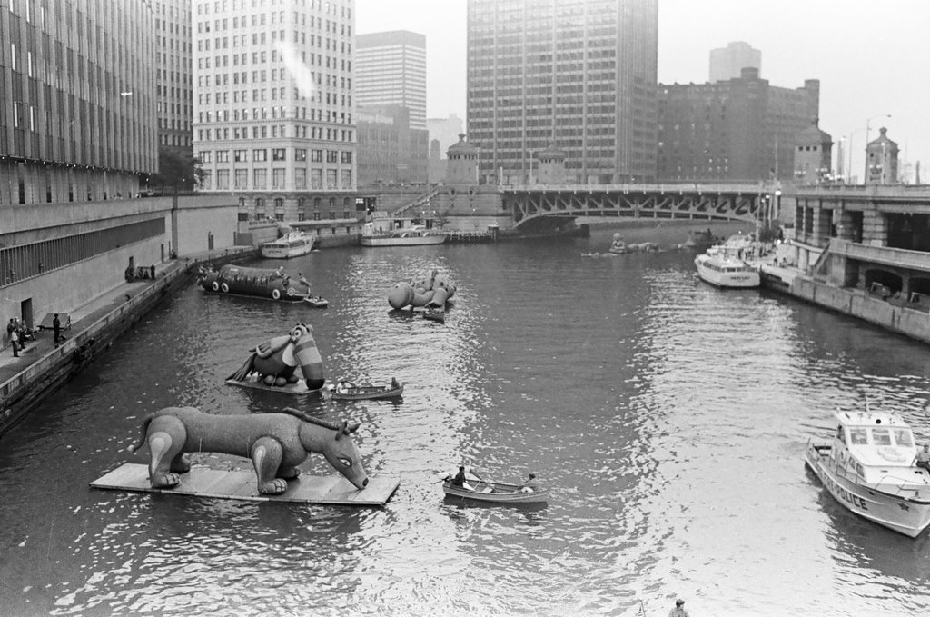 River Parade at the Lakefront Festival - Larry Nocerino for Chicago Sun-Times