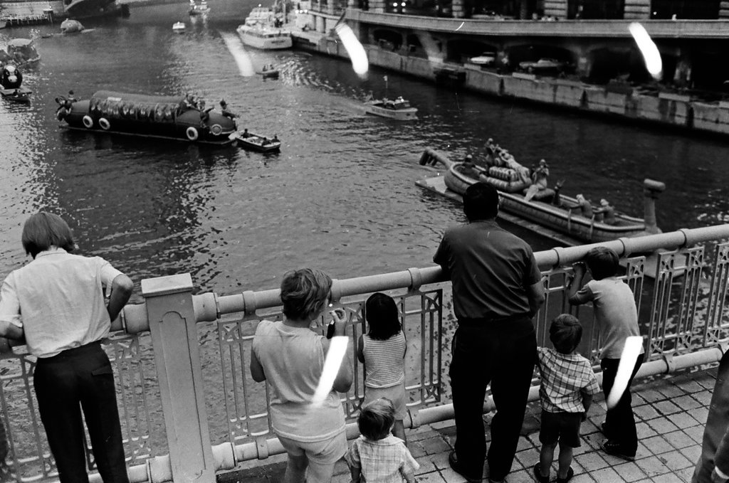 River Parade at the Lakefront Festival - Larry Nocerino for Chicago Sun-Times