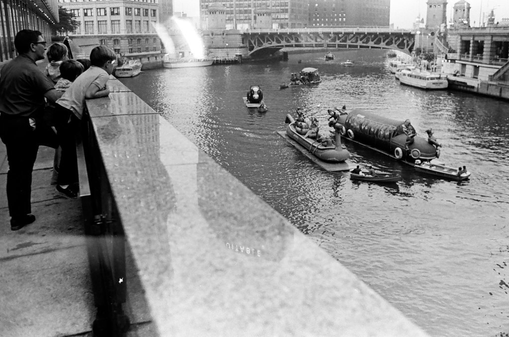 River Parade at the Lakefront Festival - Larry Nocerino for Chicago Sun-Times