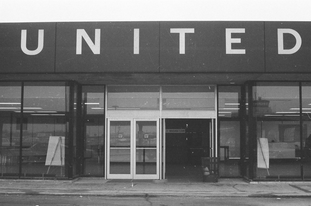 General scenes at Midway Airport - Hartland Klotz for Chicago Sun-Times