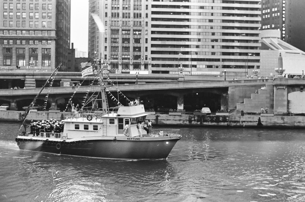 River Parade at the Lakefront Festival - Larry Nocerino for Chicago Sun-Times