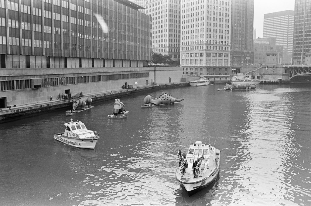 River Parade at the Lakefront Festival - Larry Nocerino for Chicago Sun-Times