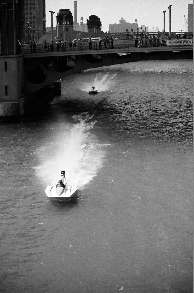 Lakefront Festival boat race - Bob Fila for Chicago Sun-Times