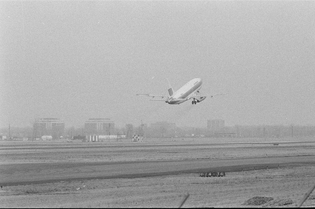 Airport activity at O'Hare Airport - Charles Krejcsi for Chicago Sun-Times