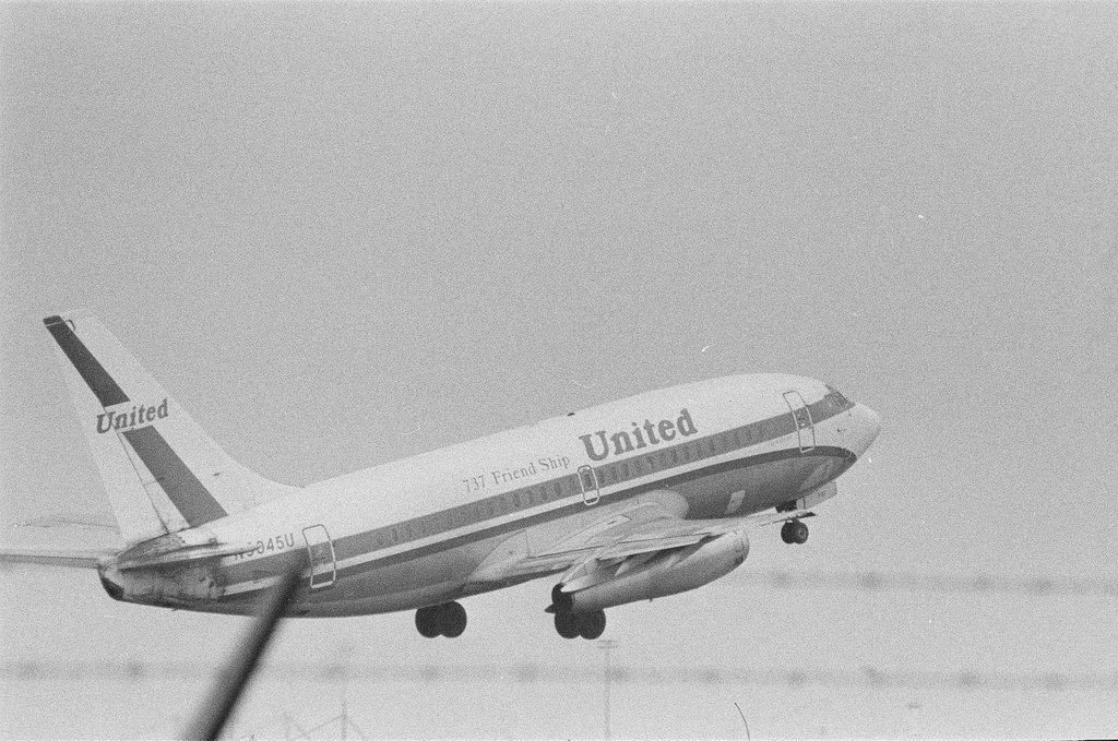 Airport activity at O'Hare Airport - Charles Krejcsi for Chicago Sun-Times