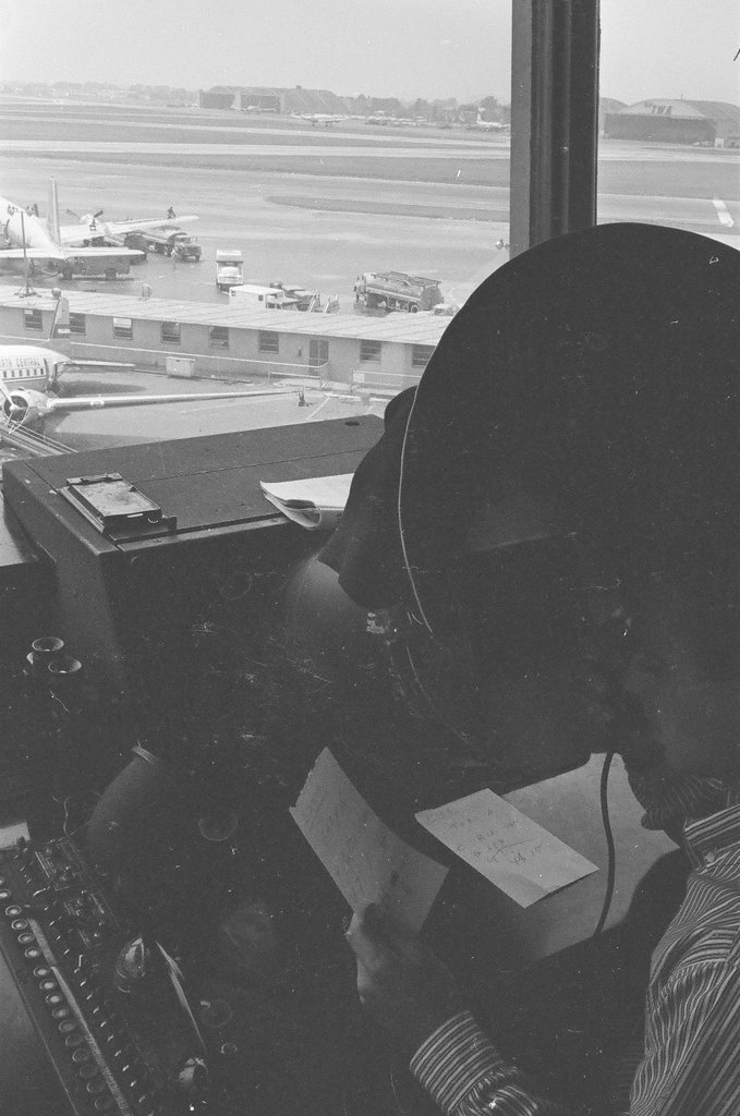 Air traffic control at Midway Airport - Chicago Sun-Times