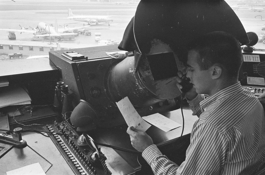 Air traffic control at Midway Airport - Chicago Sun-Times