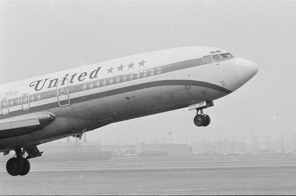 Airport activity at O'Hare Airport - Charles Krejcsi for Chicago Sun-Times