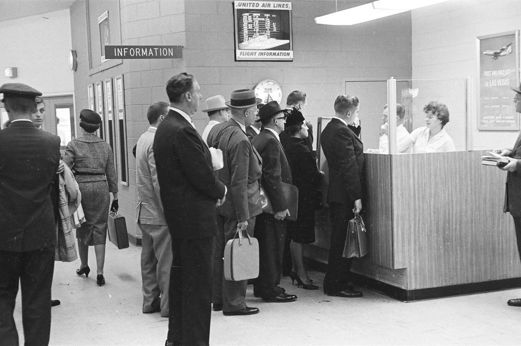 General scenes at O'Hare Airport - Kotalik (Bob or George) for Chicago Sun-Times