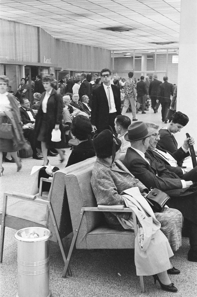 General scenes at O'Hare Airport - Kotalik (Bob or George) for Chicago Sun-Times