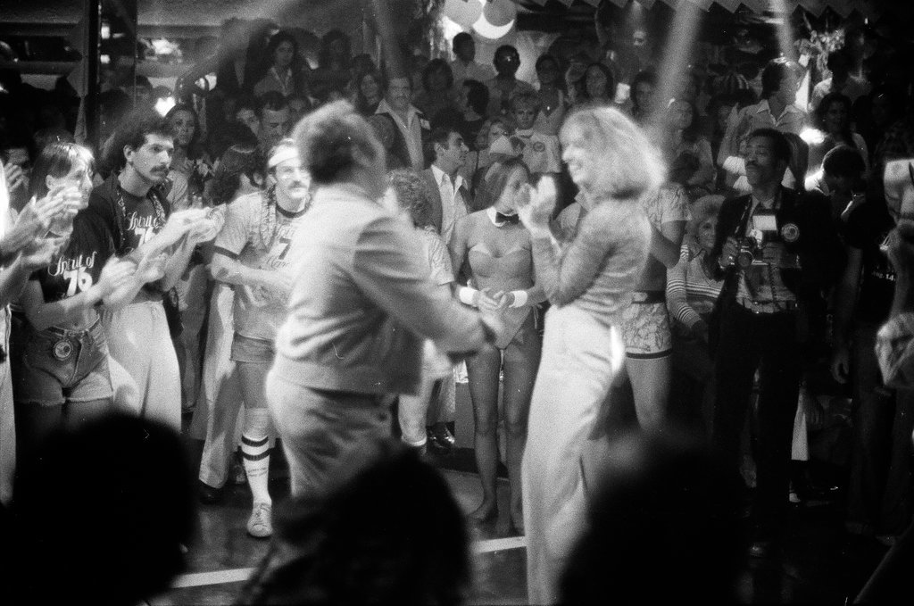Spirit of '76 dancing marathon at Faces Lounge - Chicago Sun-Times