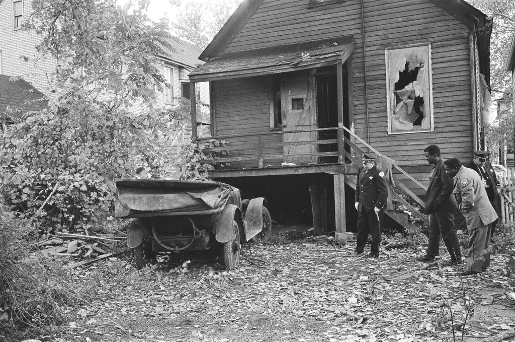 Old Willy automobiles found in Englewood - Chicago Sun-Times