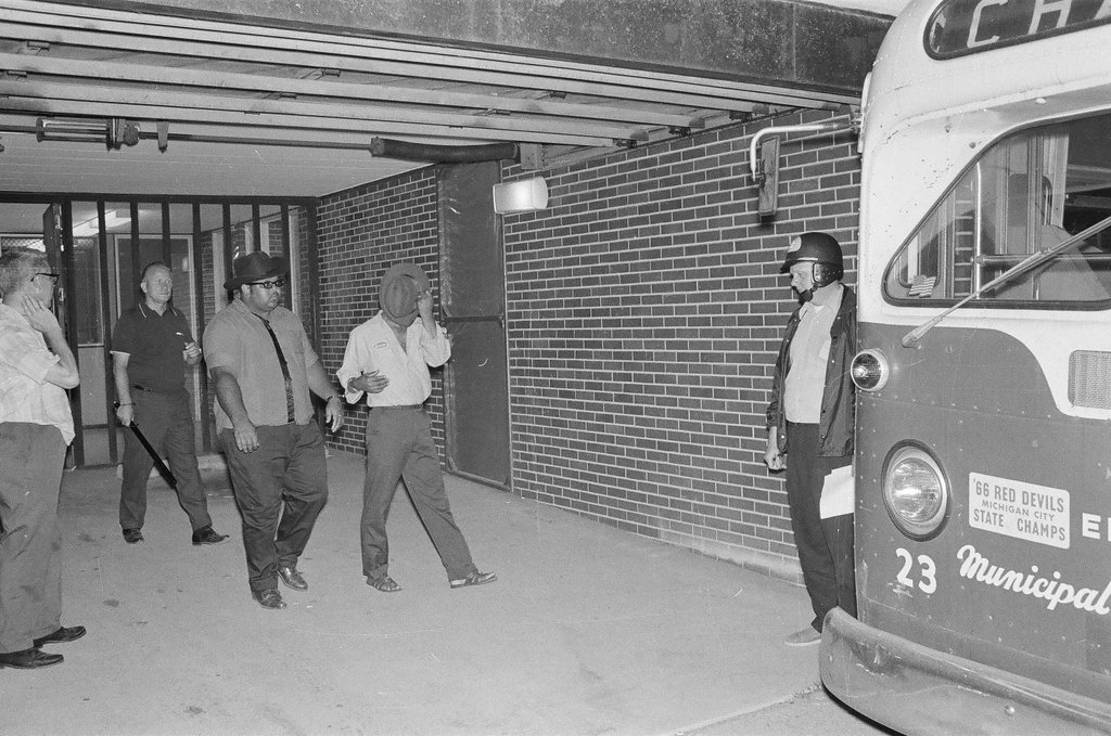 Police on race riot watch - Chicago Sun-Times