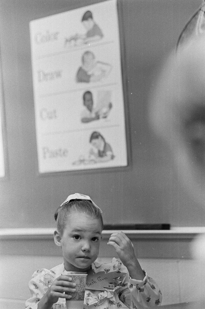 A little girl arrives at Longfellow Elementary School for her first day - Larry Graff for Chicago Sun-Times