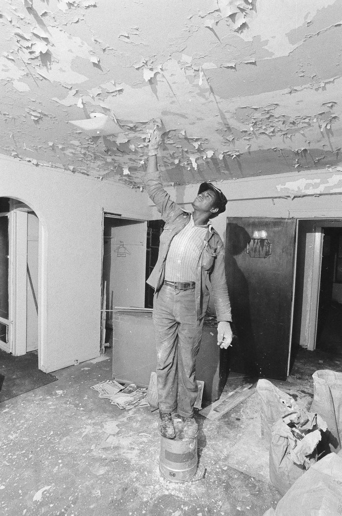 Tenant-managed building in Oakland community area - Chicago Sun-Times