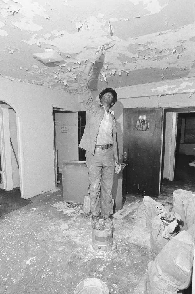 Tenant-managed building in Oakland community area - Chicago Sun-Times