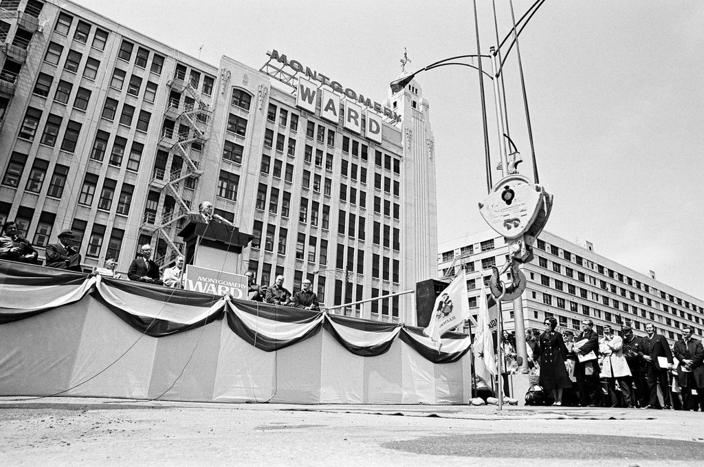 Groundbreaking for Montgomery Ward corporate headquarters - Chicago Sun-Times