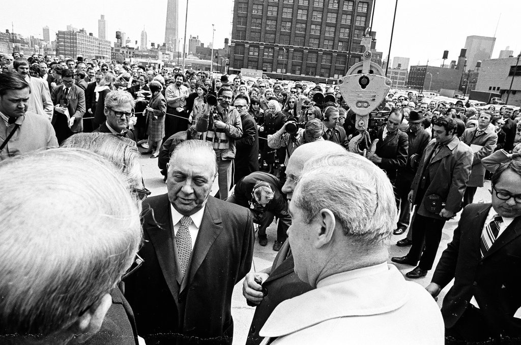 Groundbreaking for Montgomery Ward corporate headquarters - Chicago Sun-Times