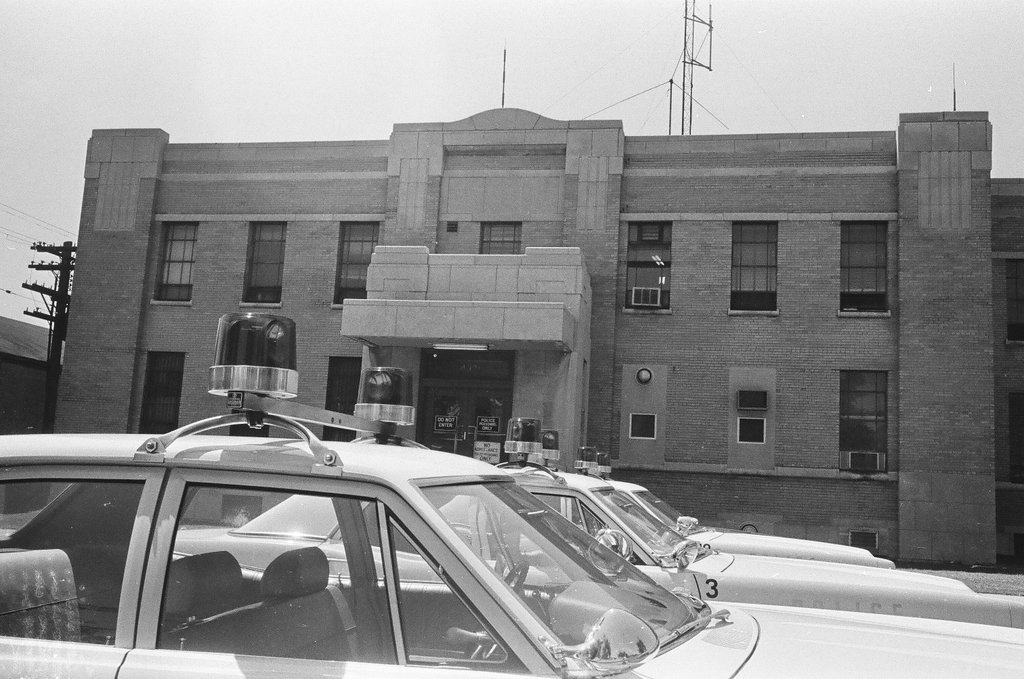 Cicero Police Station - Chicago Sun-Times