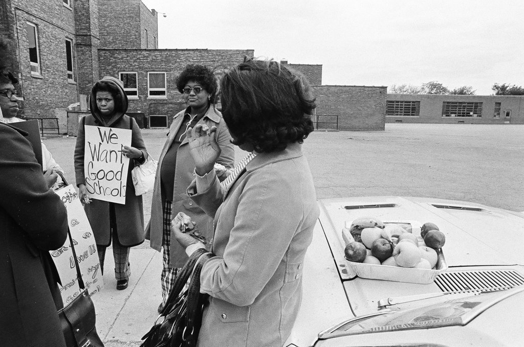 Teachers strike at Martin Luther King Jr. High School - Chicago Sun-Times