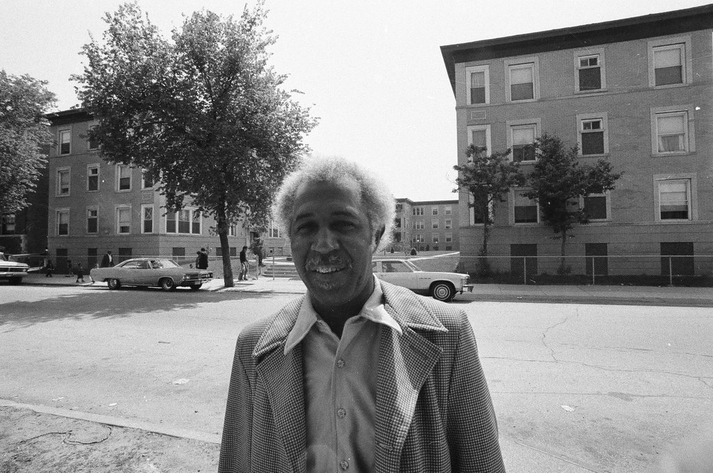 Tenant-managed building in Oakland community area - Chicago Sun-Times