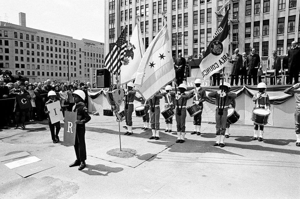 Groundbreaking for Montgomery Ward corporate headquarters - Chicago Sun-Times