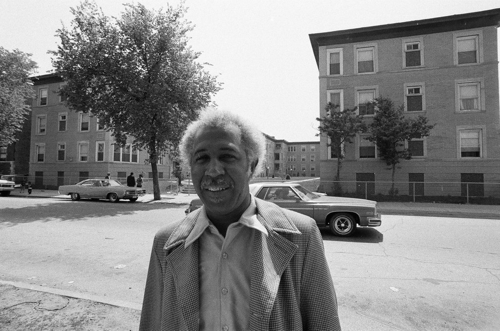 Tenant-managed building in Oakland community area - Chicago Sun-Times