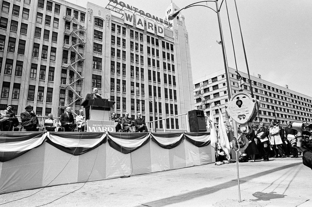 Groundbreaking for Montgomery Ward corporate headquarters - Chicago Sun-Times