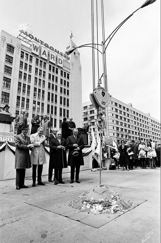 Groundbreaking for Montgomery Ward corporate headquarters - Chicago Sun-Times