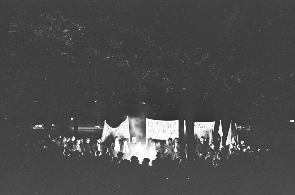 Students for a Democratic Society rally in Lincoln Park - Chicago Sun-Times