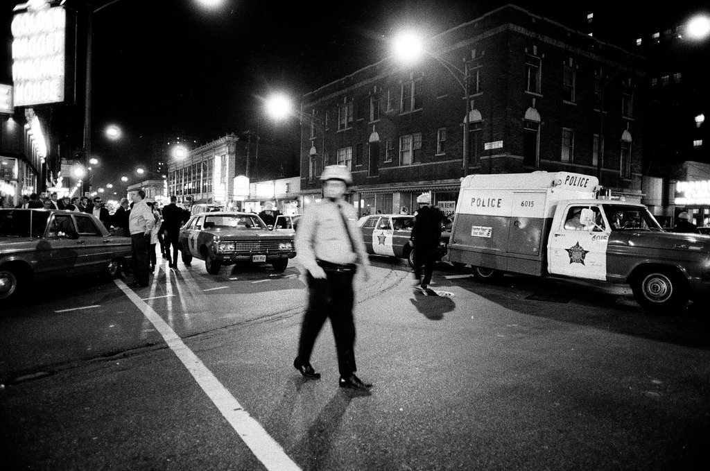 Damage to businesses on Clark Street after riot - Chicago Sun-Times