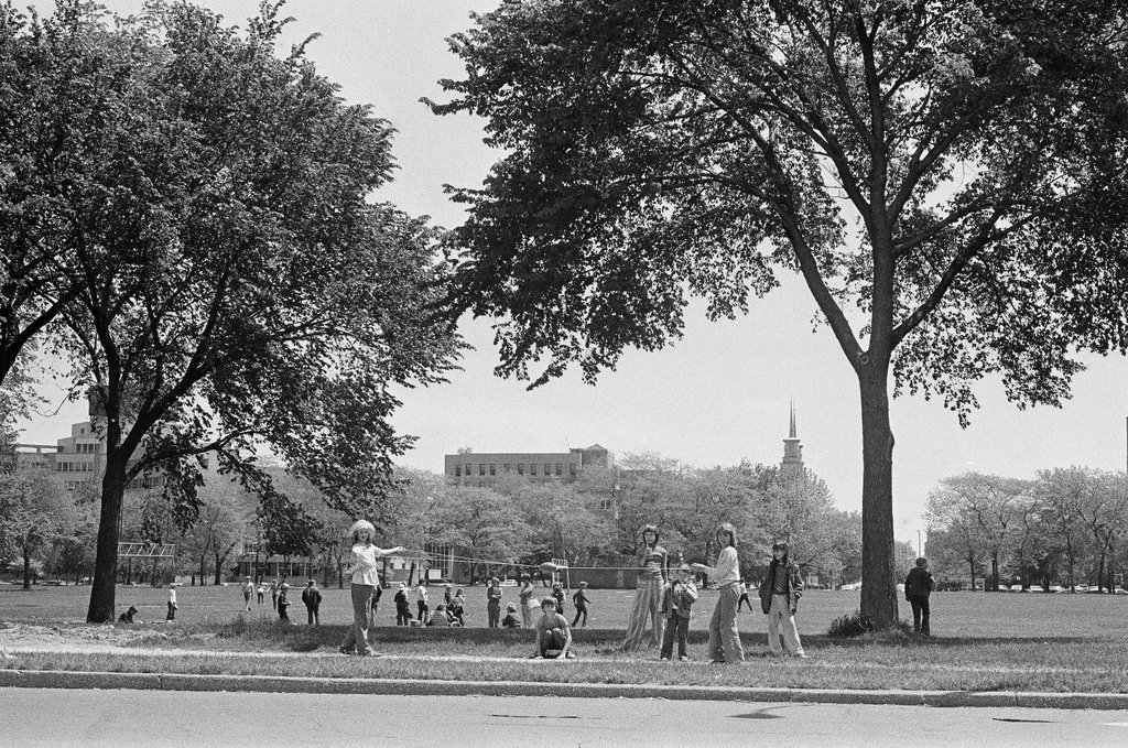 Scenes from Chicago Lawn neighborhood - Perry C. Riddle for Chicago Sun-Times