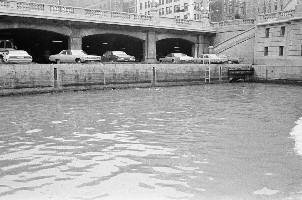 Chicago River and city seen from tour boat - Chicago Sun-Times