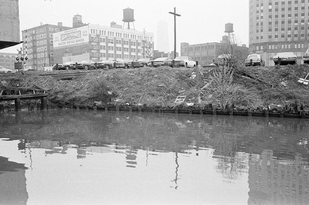 Chicago River and city seen from tour boat - Chicago Sun-Times