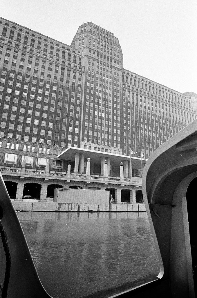 Chicago River and city seen from tour boat - Chicago Sun-Times