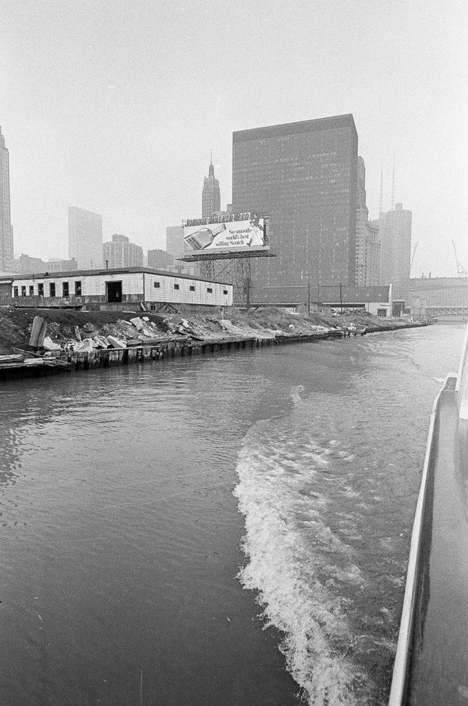 Chicago River and city seen from tour boat - Chicago Sun-Times