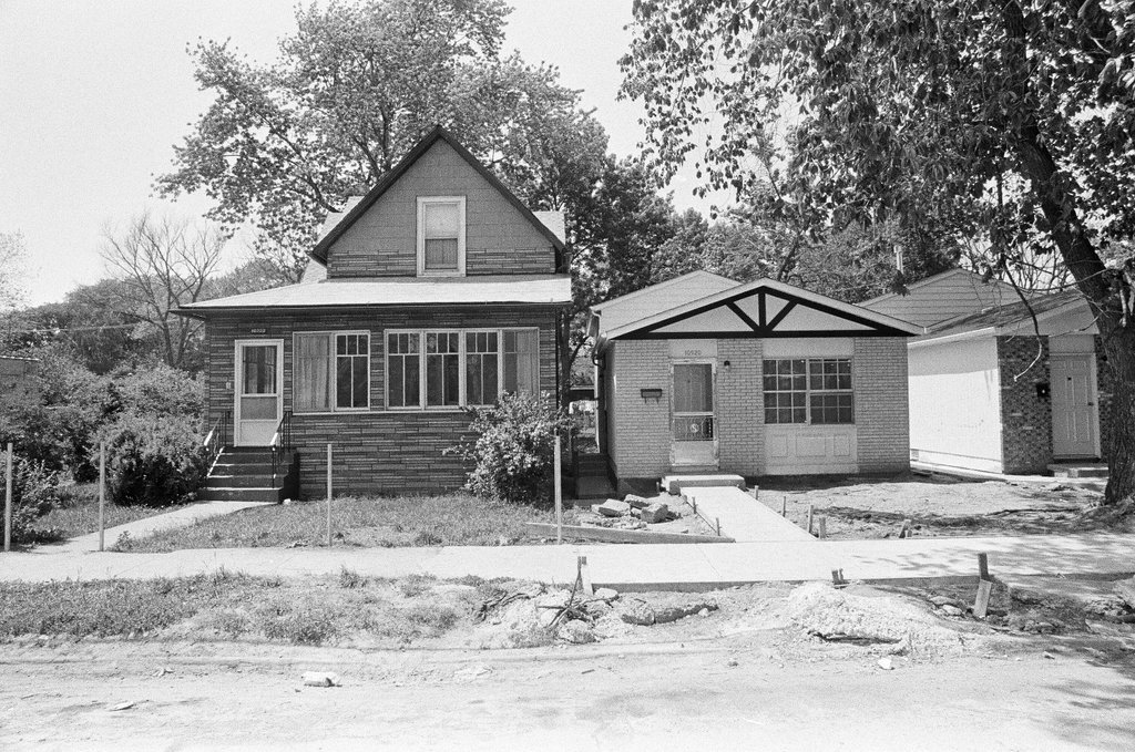 Homes and businesses in Morgan Park - Jack Lenahan for Chicago Sun-Times