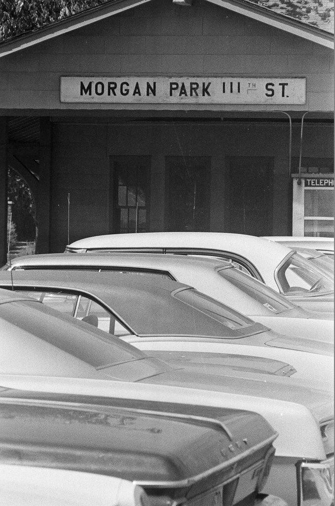 Homes and businesses in Morgan Park - Jack Lenahan for Chicago Sun-Times