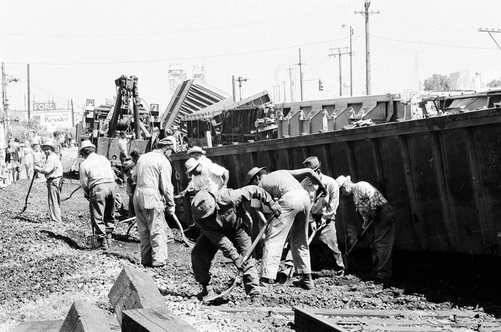 Derailed Erie Lackawanna railway cars - Bob Kotalik for Chicago Sun-Times