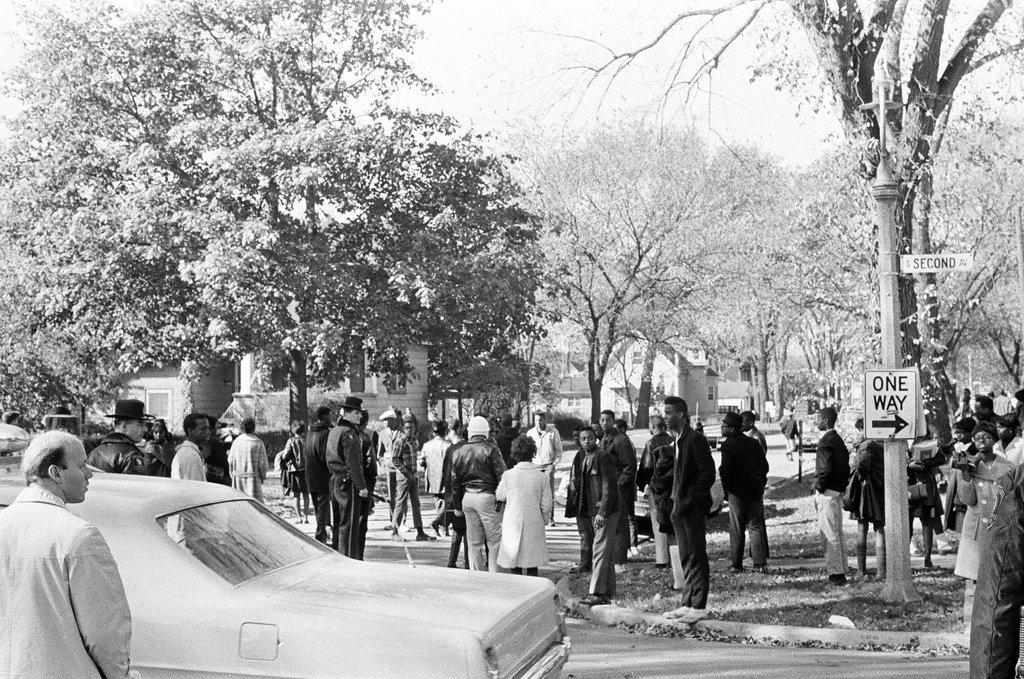 Students conflict with police at Proviso High School - Mat Anderson for Chicago Sun-Times