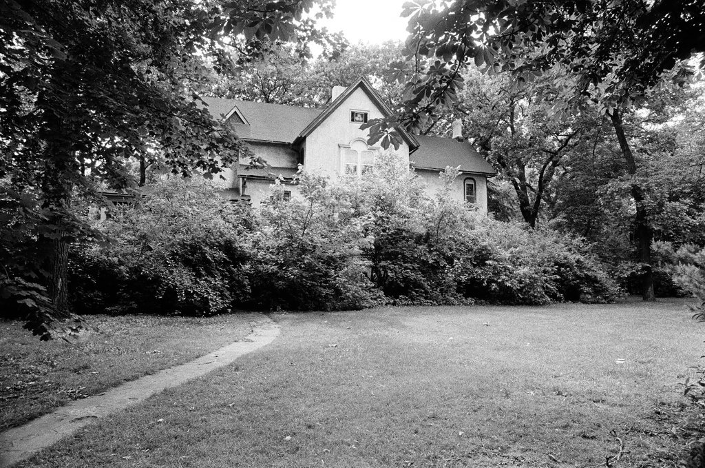 Homes and businesses in Morgan Park - Jack Lenahan for Chicago Sun-Times