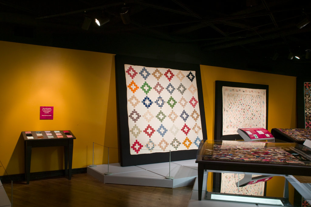 Quilts: A Patchwork History exhibition at the Chicago History Museum - Chicago History Museum