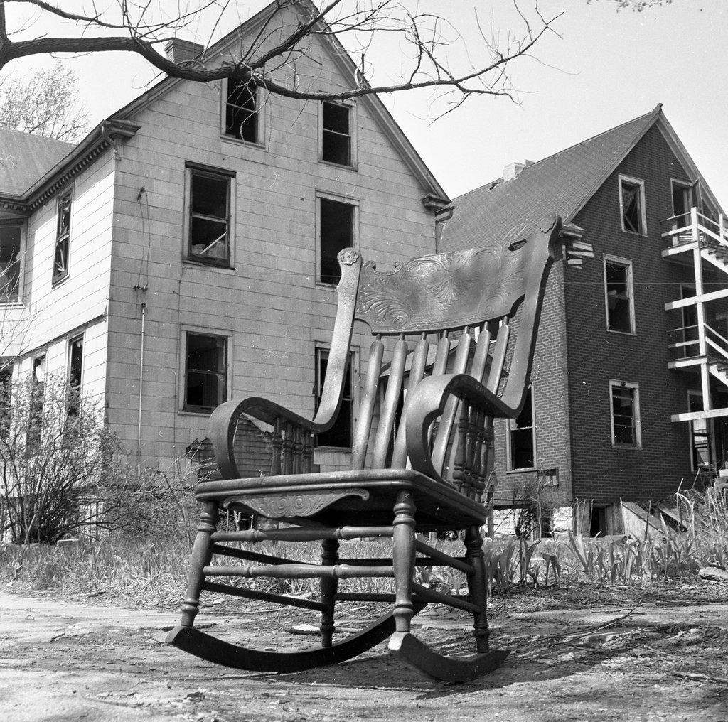 Uninhabited buildings in Englewood to be demolished for new expressway - Chicago Sun-Times