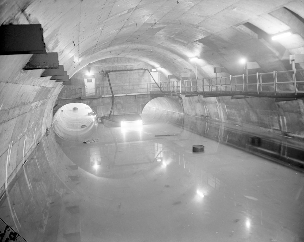 Flooding in the subway at Congress and LaSalle Street - Chicago Sun-Times