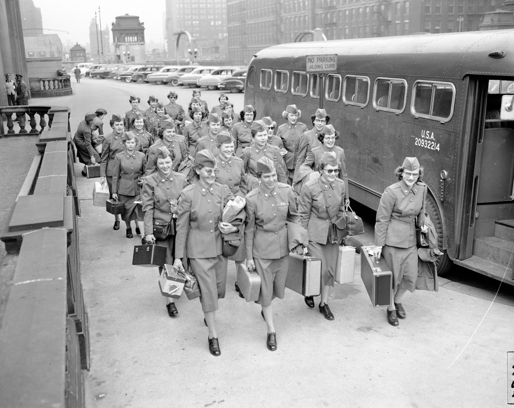 WAC band arriving at Union Station - Chicago Sun-Times