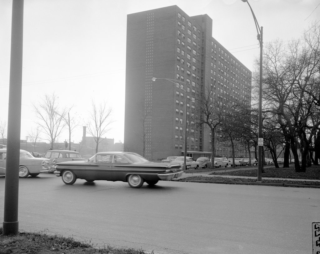 Midway Garden Apartments - Chicago Sun-Times