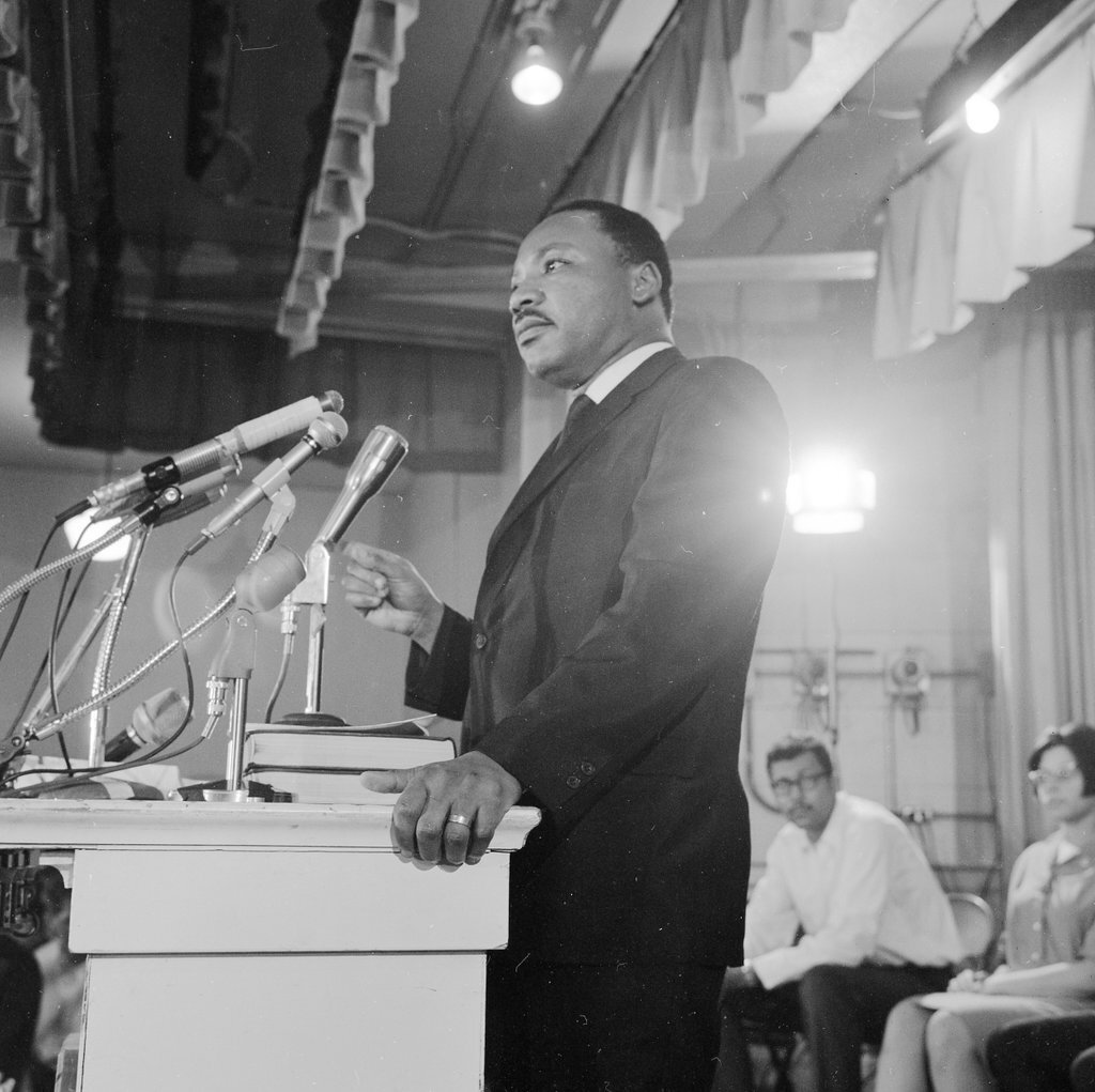 Dr. Martin Luther King Jr. at a rent strike meeting at Olivet Community Center - Chicago Sun-Times