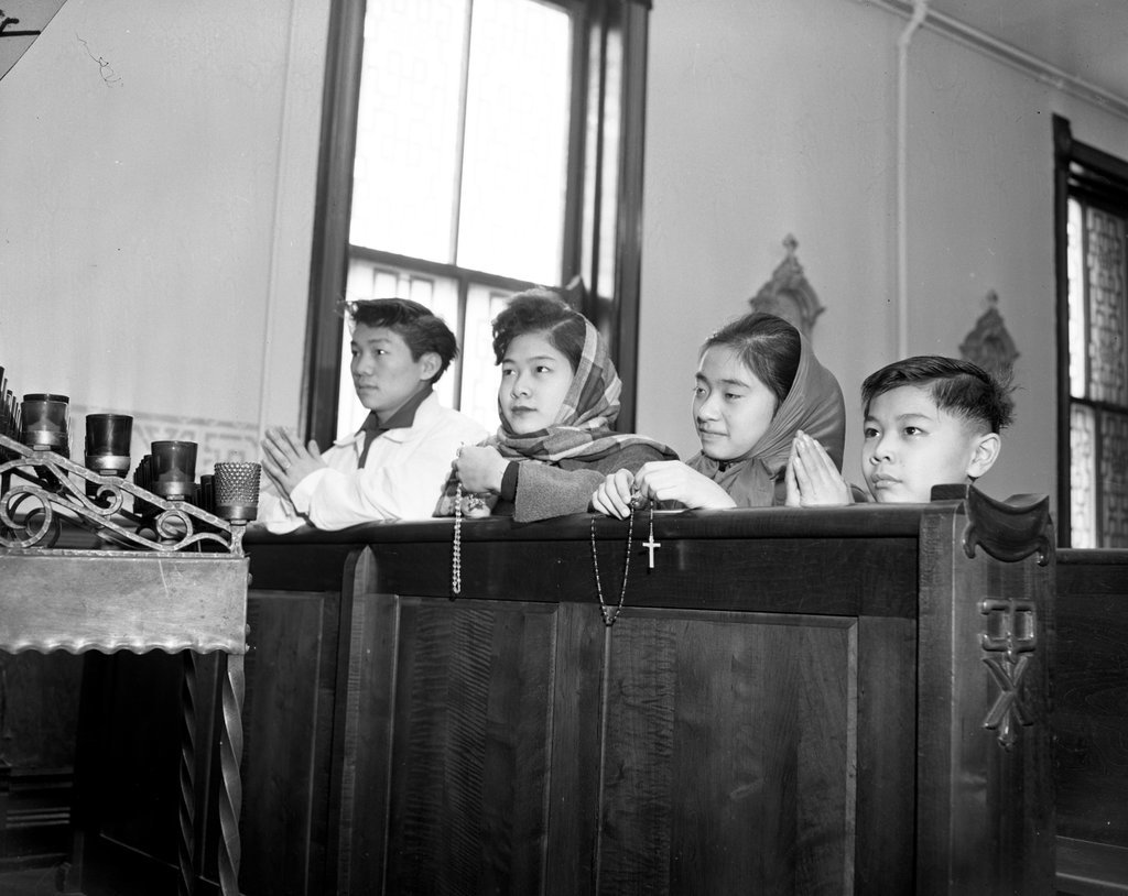 Chinese New Year service at St. Therese Chinese Catholic Mission - Chicago Sun-Times